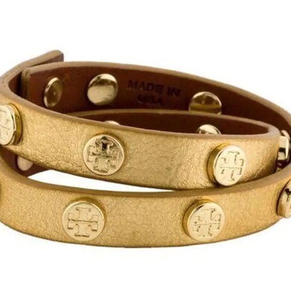 TORY BURCH DOUBLE WRAP GOLD TONE LOGO BRACELET! - Picture 3 of 3